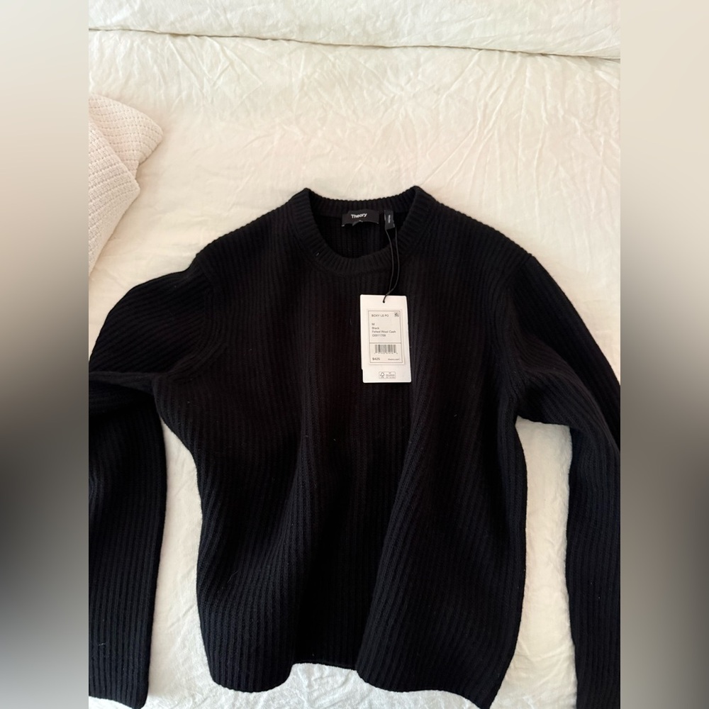 Theory Black Wool / Cashmere Crew Neck Sweater Size Medium NWT